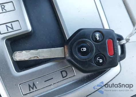 2011 Subaru Outback 2.5I Limited из США, поврежденный, VIN 4S4BRCKC5B3378819